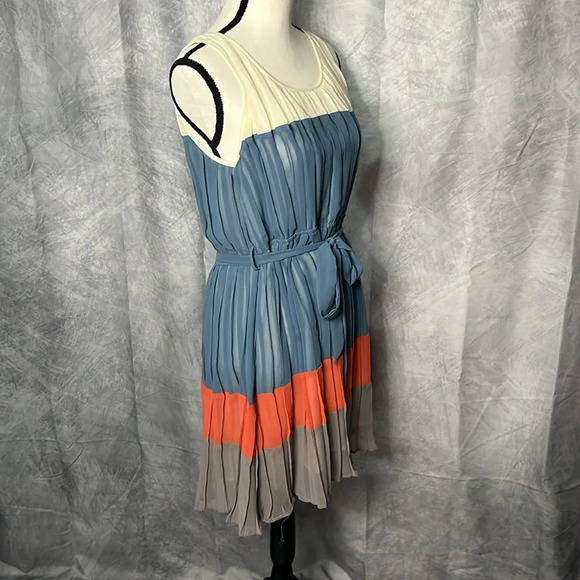 Blu Pepper Pleated Cream, Blue, Coral and Gray Dress - size Small - Picture 3 of 12